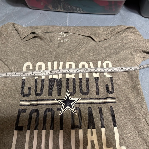 Dallas Cowboys Football t-shirt; heather grey; size medium - Picture 4 of 4